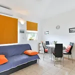 Apartman By The Sea - 20037 *