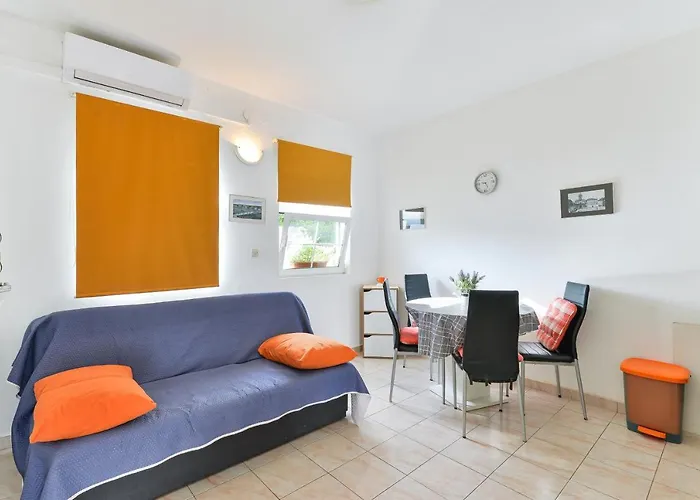 Appartement By The Sea - 20037 *